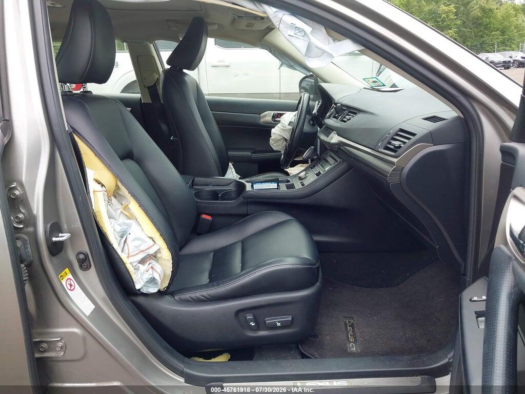 JTHKD5BH2H2289037 2017 LEXUS CT 200H photo no. 5