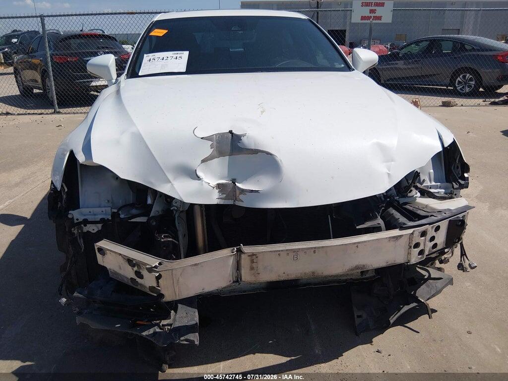 JTHBA1D25H5042068 2017 LEXUS IS 200T photo no. 6