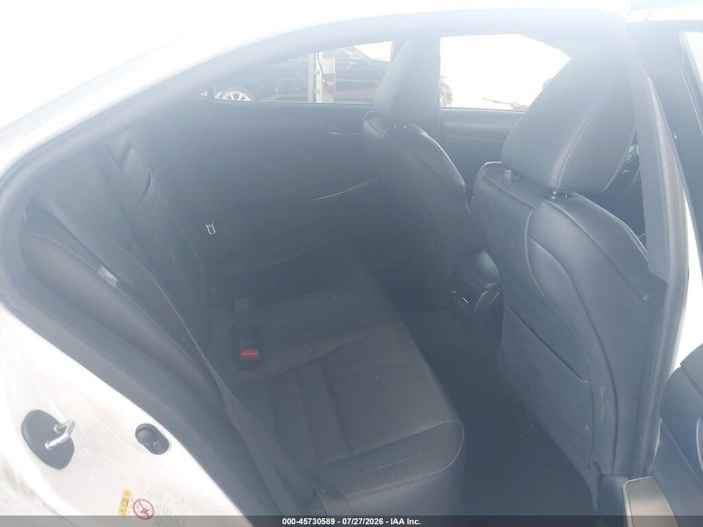 JTHBA1D2XH5049405 2017 LEXUS IS 200T photo no. 8