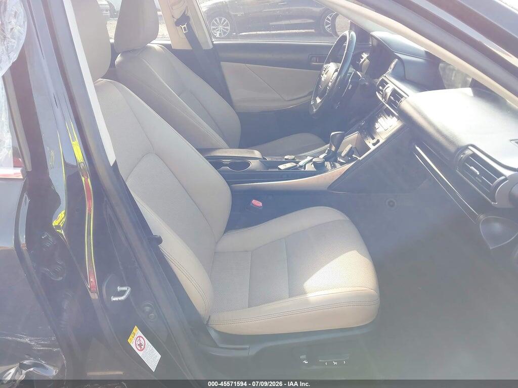 JTHBA1D25H5050865 2017 LEXUS IS 200T photo no. 5