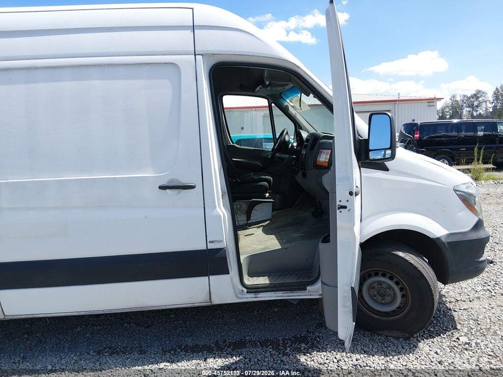 WD3PE8DE9E5899174 2014 MERCEDES-BENZ SPRINTER 2500 photo no. 5