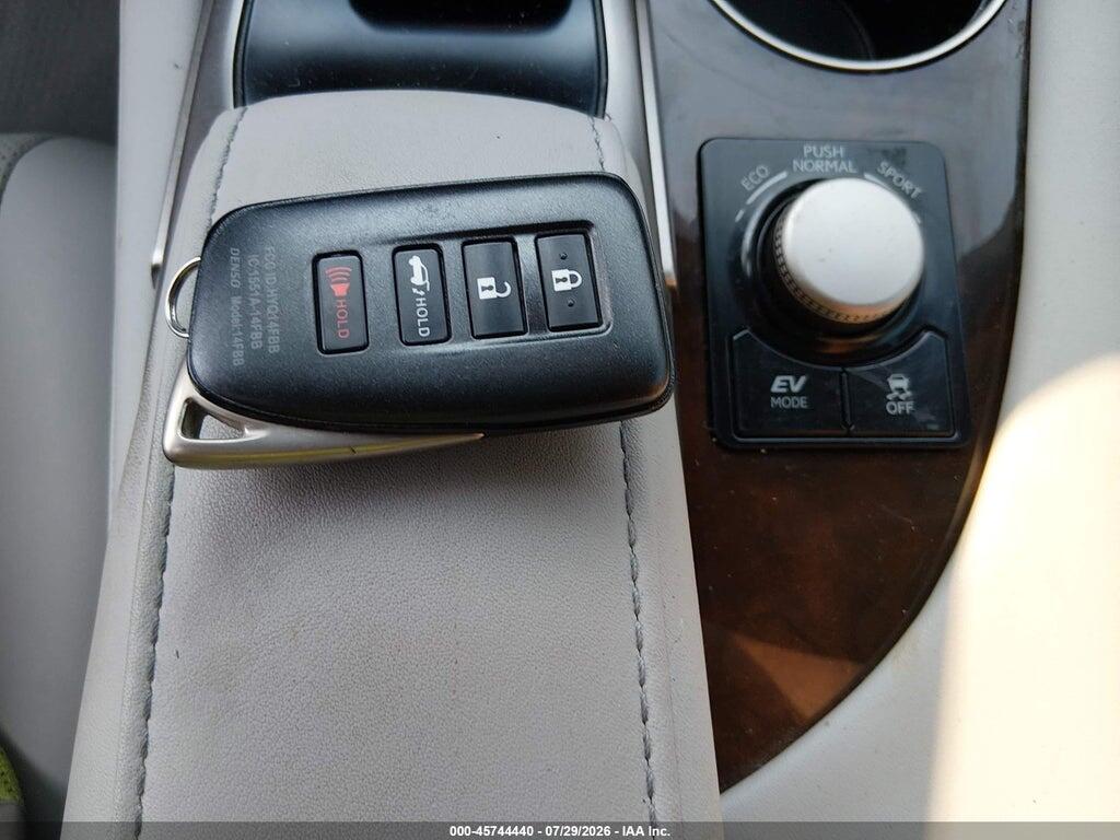 2T2BGMCA0HC012730 2017 LEXUS RX 450H photo no. 11