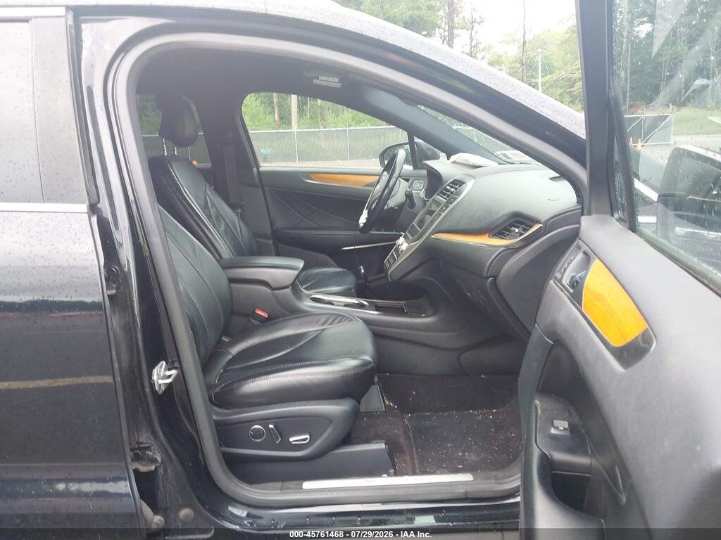 5LMCJ2C99HUL21600 2017 LINCOLN MKC photo no. 5