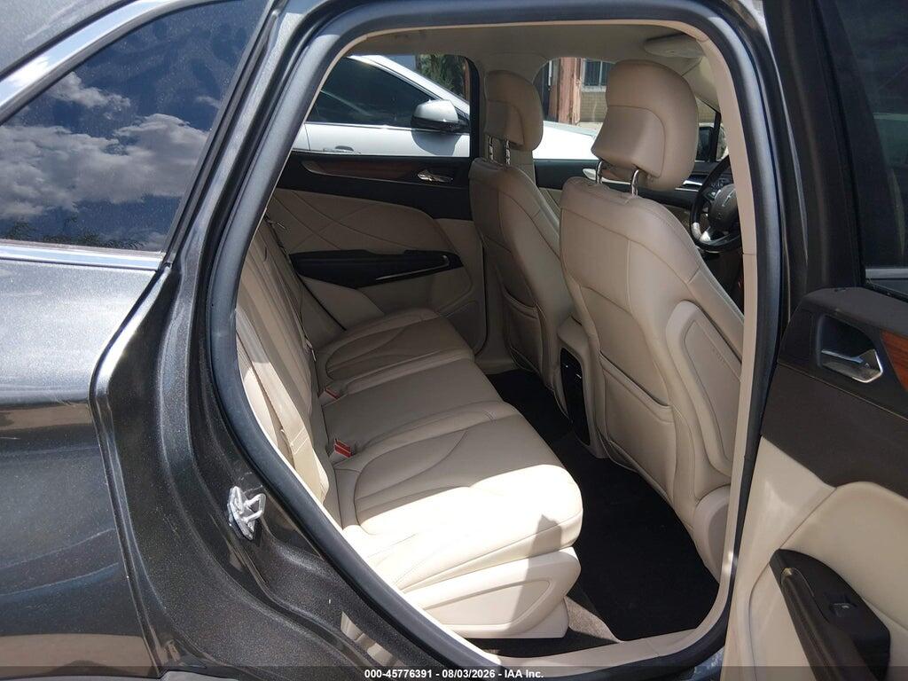 5LMCJ2C94HUL02386 2017 LINCOLN MKC photo no. 8