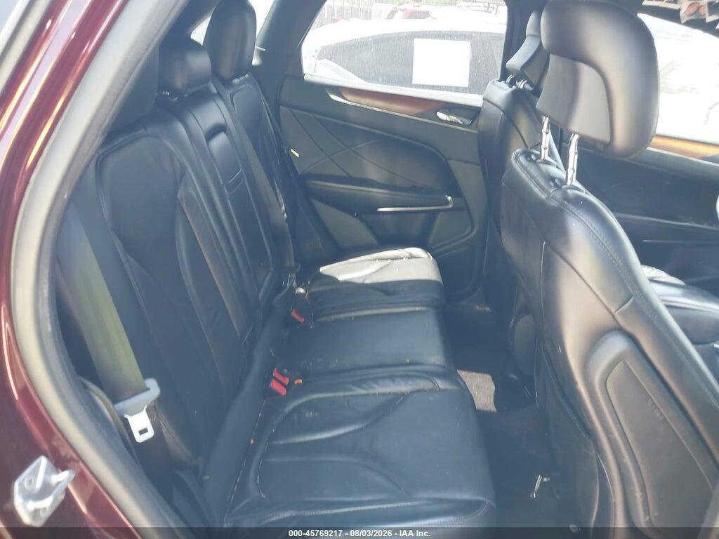5LMCJ3C93HUL11974 2017 LINCOLN MKC photo no. 8