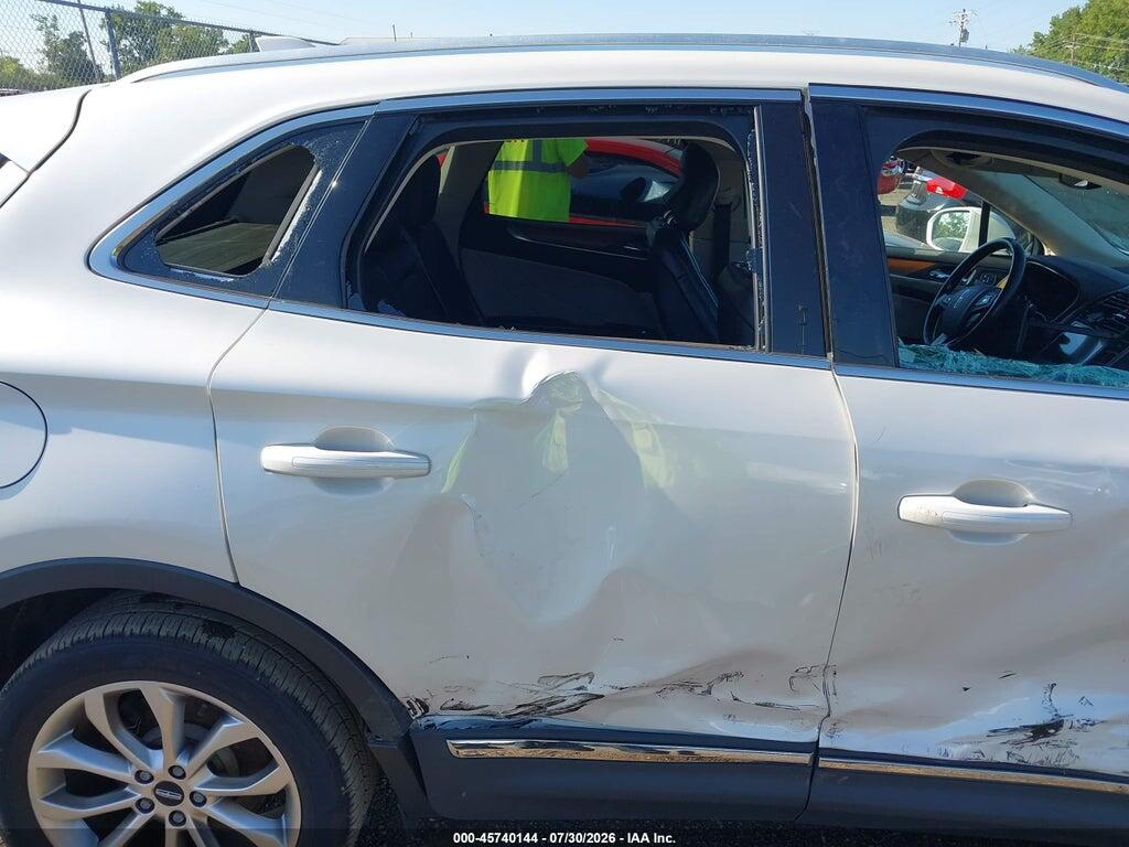 5LMCJ2C98HUL28814 2017 LINCOLN MKC photo no. 11