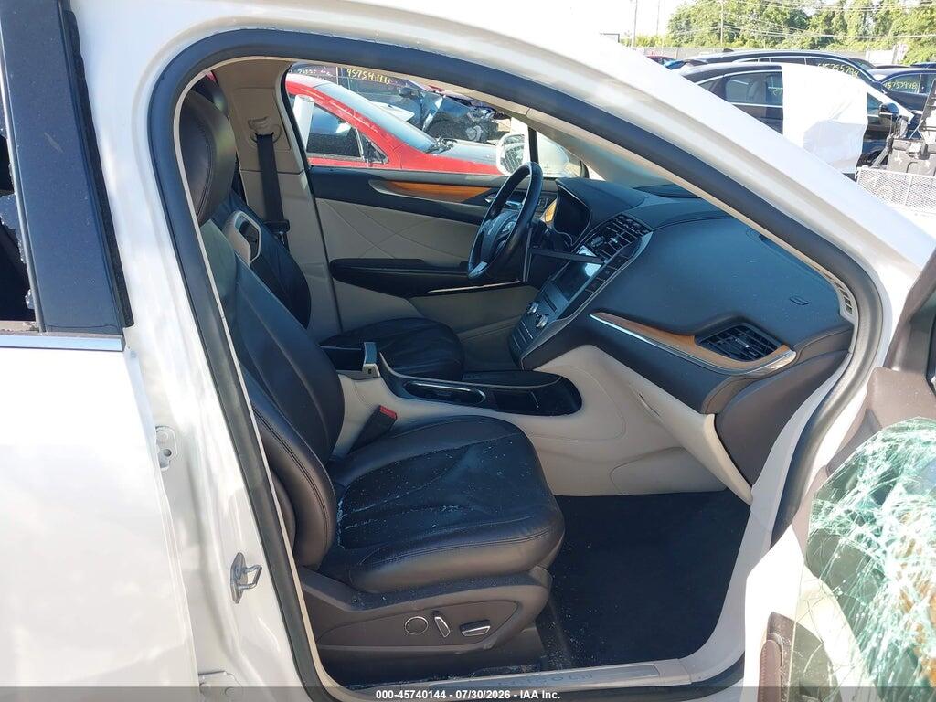 5LMCJ2C98HUL28814 2017 LINCOLN MKC photo no. 5