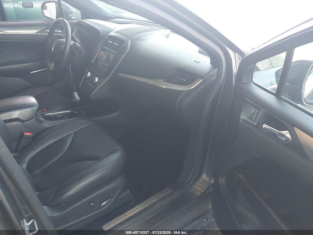 5LMCJ1C97HUL09603 2017 LINCOLN MKC photo no. 5