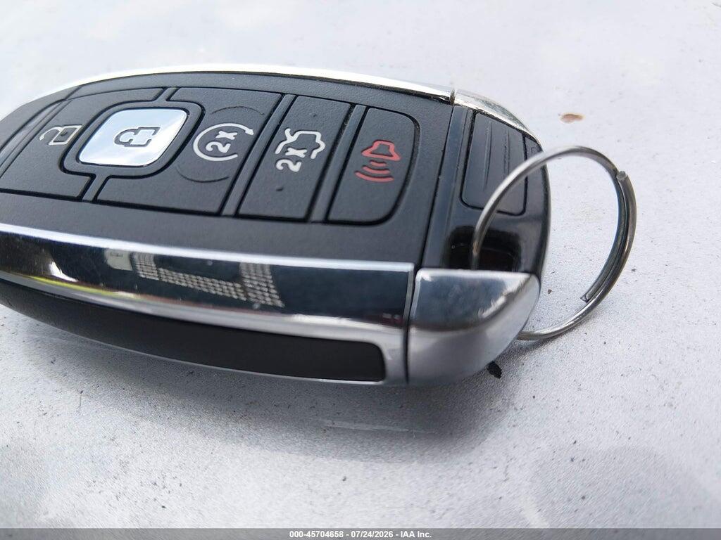 5LMCJ2C94HUL00587 2017 LINCOLN MKC photo no. 11