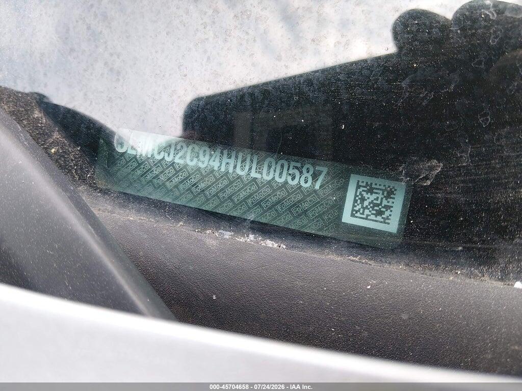 5LMCJ2C94HUL00587 2017 LINCOLN MKC photo no. 9