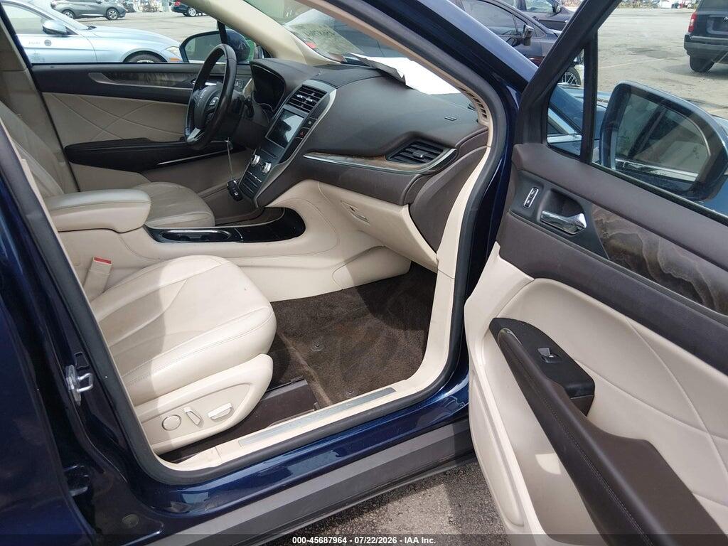 5LMCJ3D99HUL51443 2017 LINCOLN MKC photo no. 5