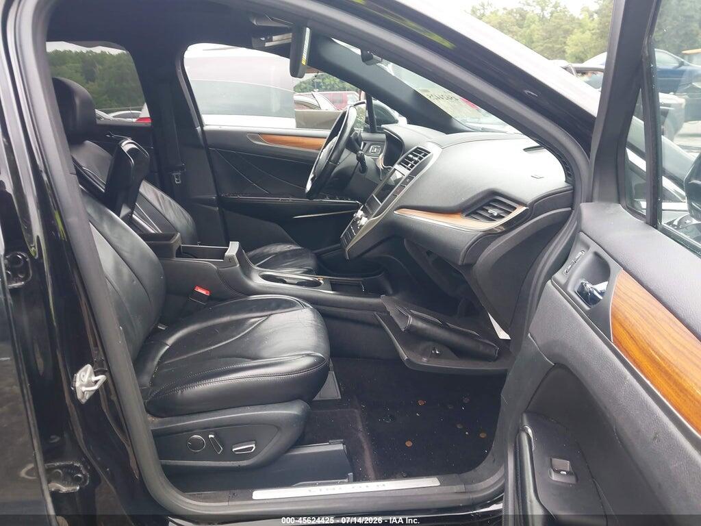 5LMCJ3D99HUL27336 2017 LINCOLN MKC photo no. 5