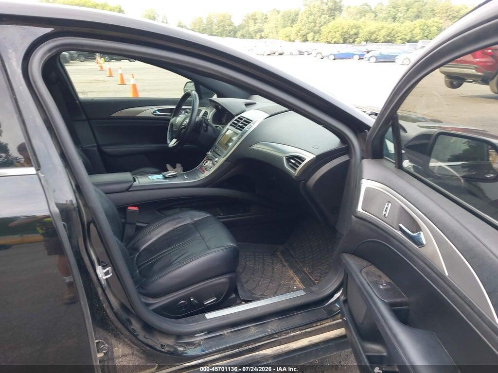 3LN6L5EC4HR622206 2017 LINCOLN MKZ photo no. 5