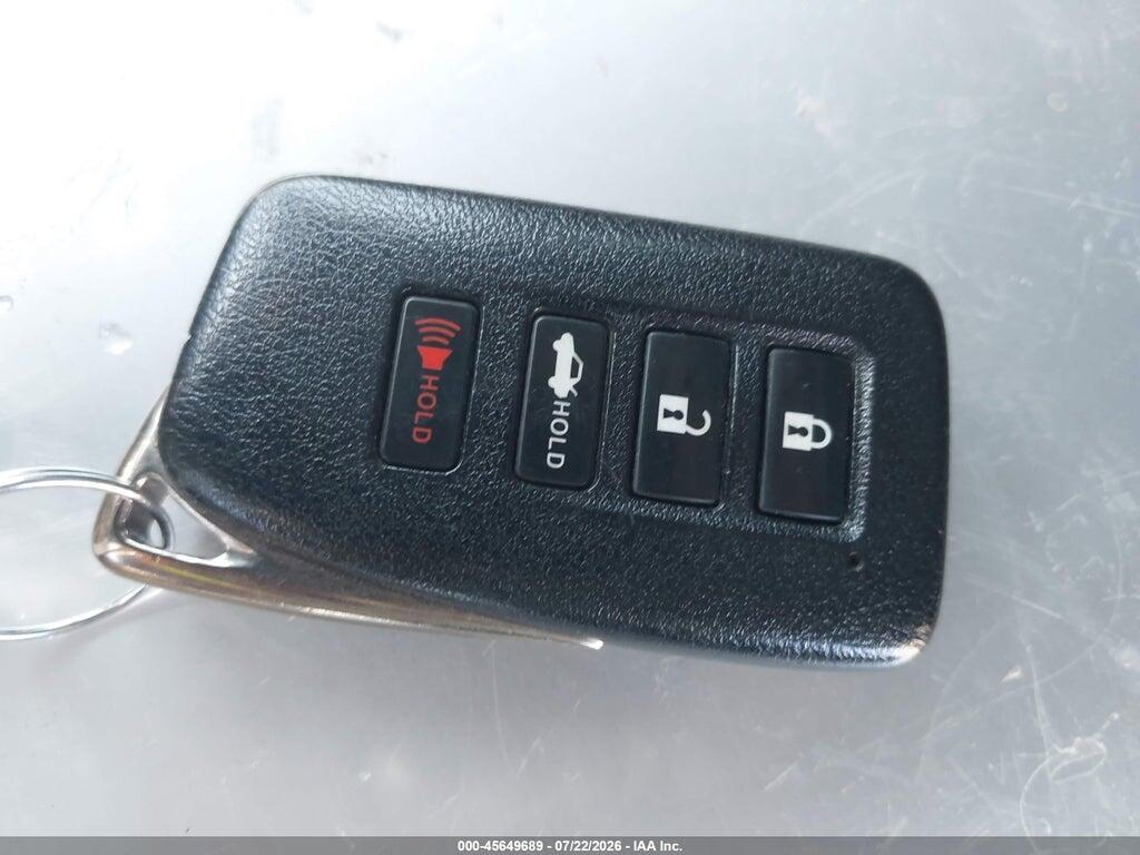 JTHBA1D23G5021654 2016 LEXUS IS 200T photo no. 11