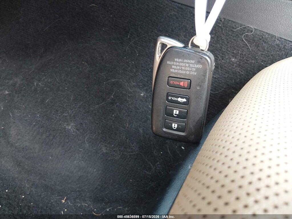 JTHCM1D26G5010577 2016 LEXUS IS 300 photo no. 11