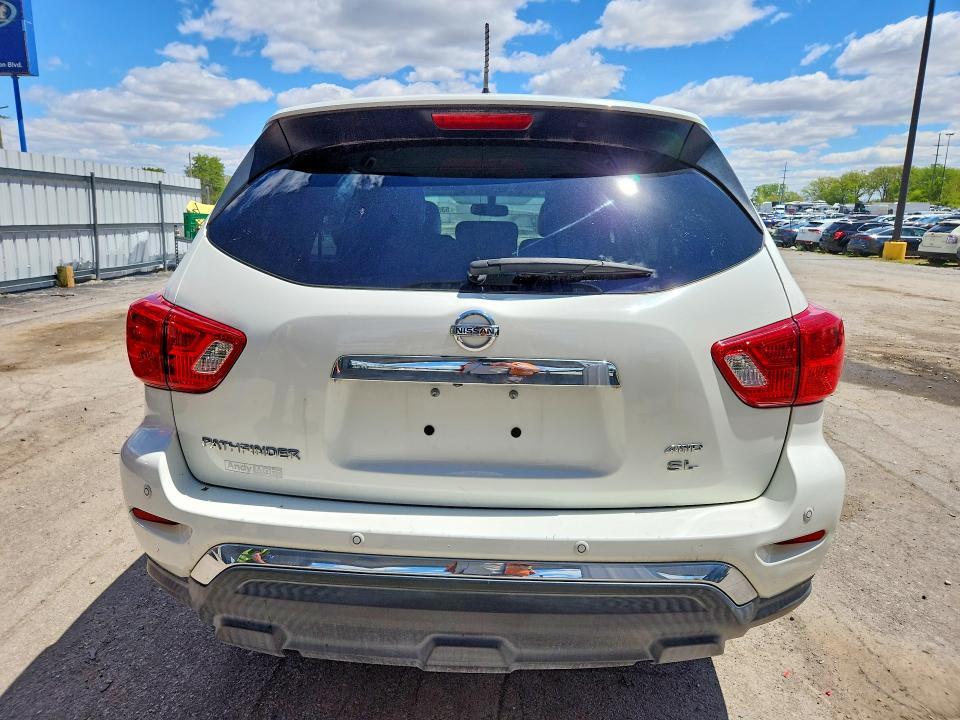 2017 NISSAN PATHFINDER SL — Фото 6 из 13
