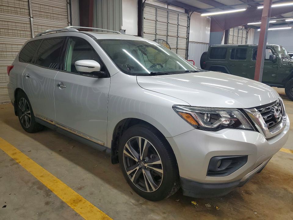 5N1DR2MN9HC617914 2017 NISSAN PATHFINDER photo no. 4