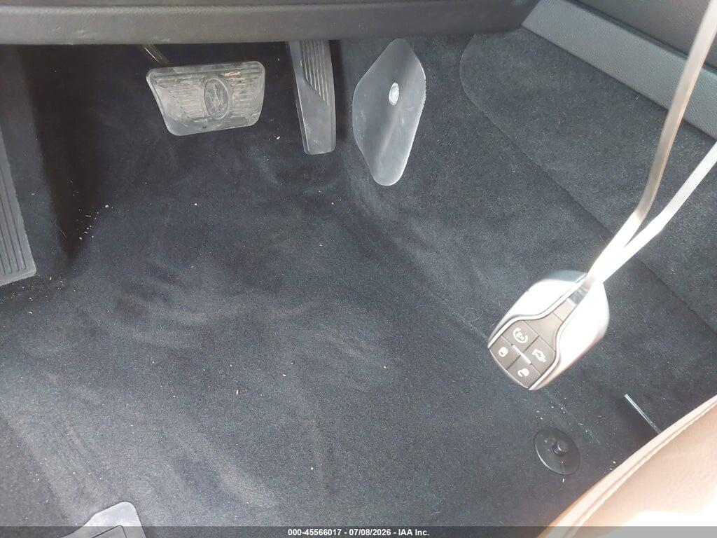ZN661XUA3HX236209 2017 MASERATI LEVANTE photo no. 11