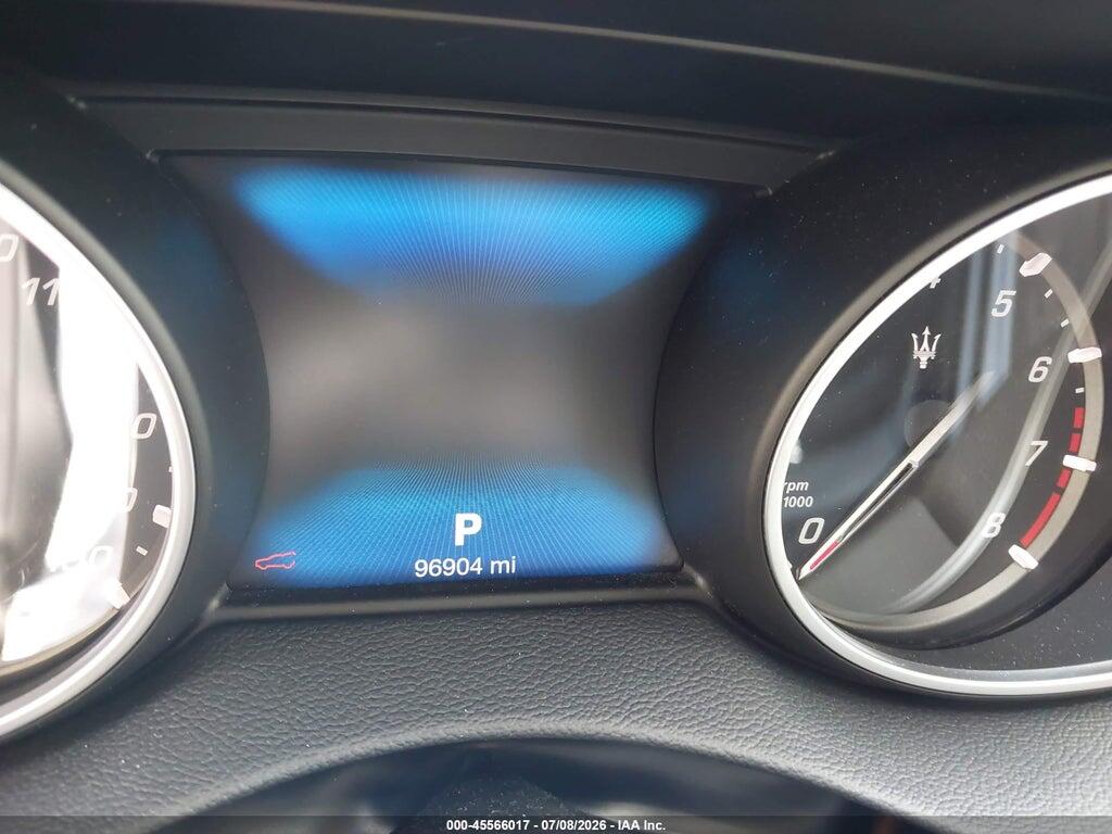 ZN661XUA3HX236209 2017 MASERATI LEVANTE photo no. 7
