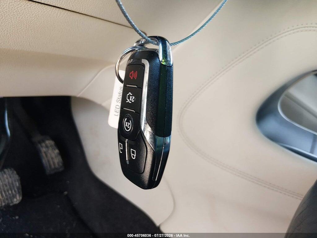 5LMCJ2C95GUJ21098 2016 LINCOLN MKC photo no. 11