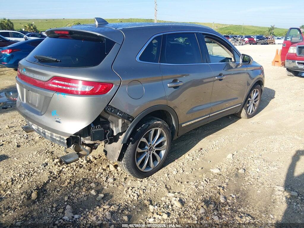 5LMCJ2C95GUJ21098 2016 LINCOLN MKC photo no. 4