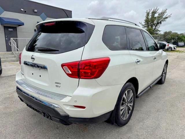 2017 NISSAN PATHFINDER SV — Фото 3 из 15