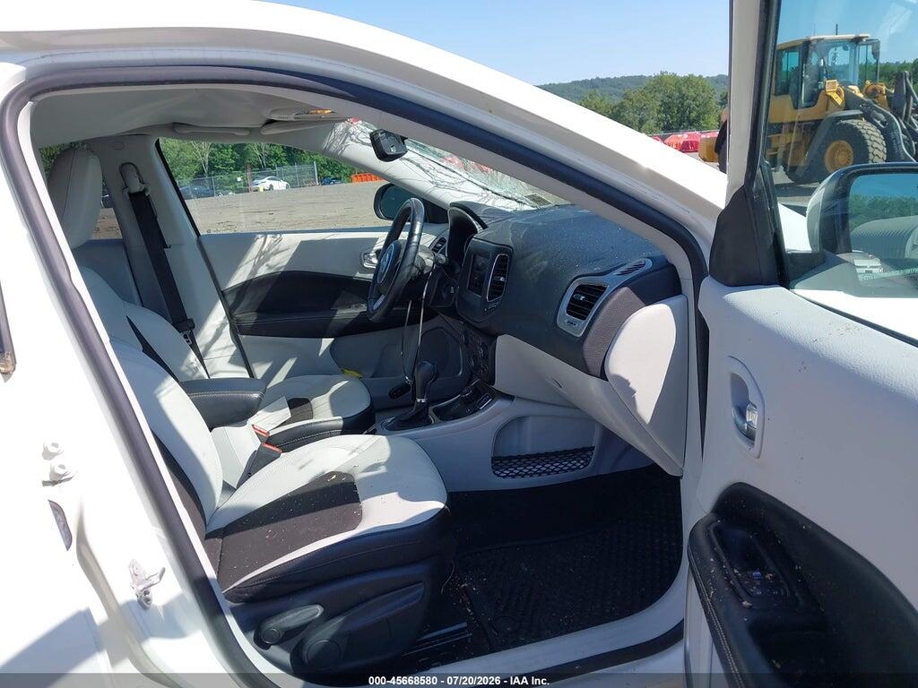 3C4NJDBB2MT557381 2021 JEEP COMPASS photo no. 5
