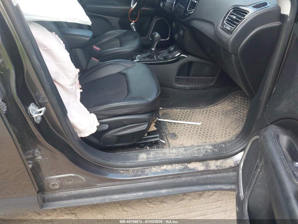 3C4NJDBB6MT515523 2021 JEEP COMPASS photo no. 5