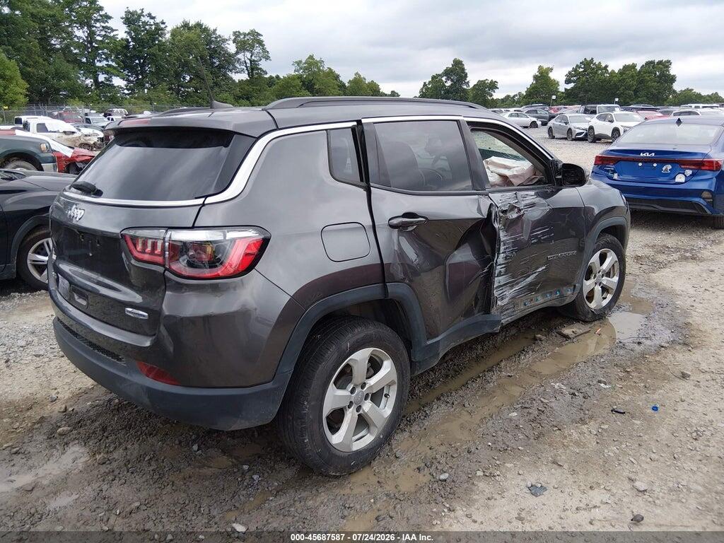 3C4NJDBB8MT557787 2021 JEEP COMPASS photo no. 4