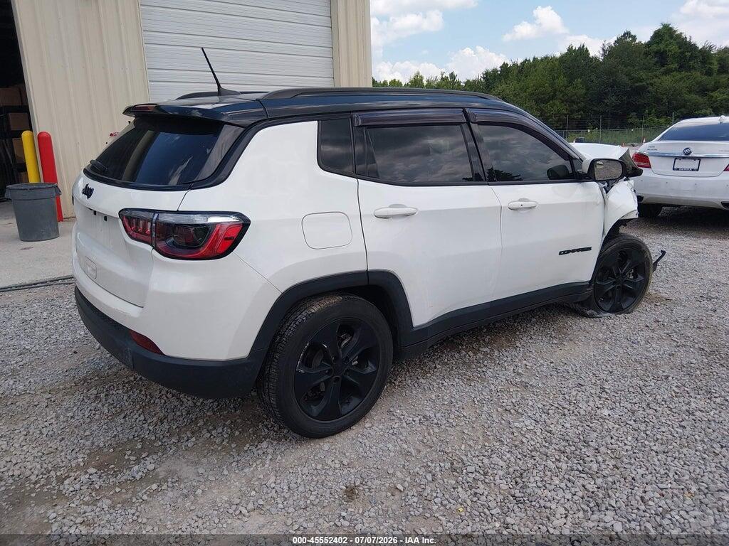 3C4NJCBB9MT570879 2021 JEEP COMPASS photo no. 4
