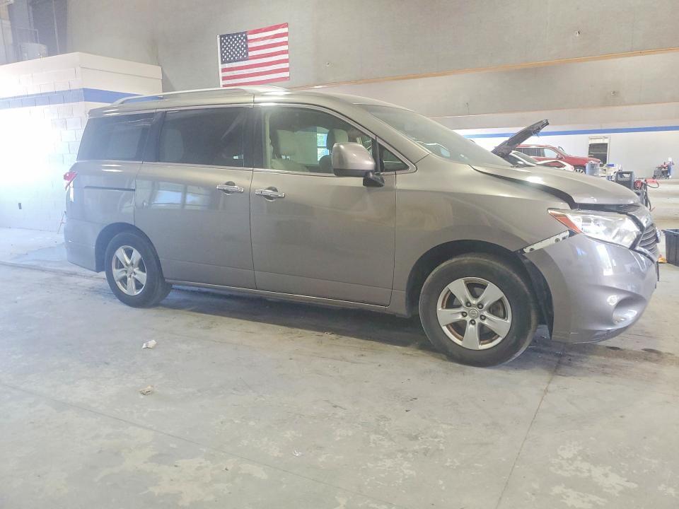 2017 NISSAN QUEST SV — Фото 4 из 13