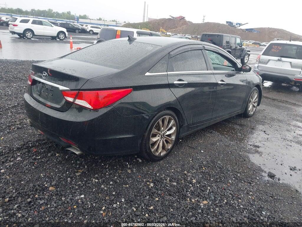 5NPEC4AC1BH099561 2011 HYUNDAI SONATA photo no. 4