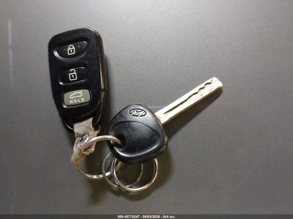 5NPEB4AC3BH067794 2011 HYUNDAI SONATA photo no. 11