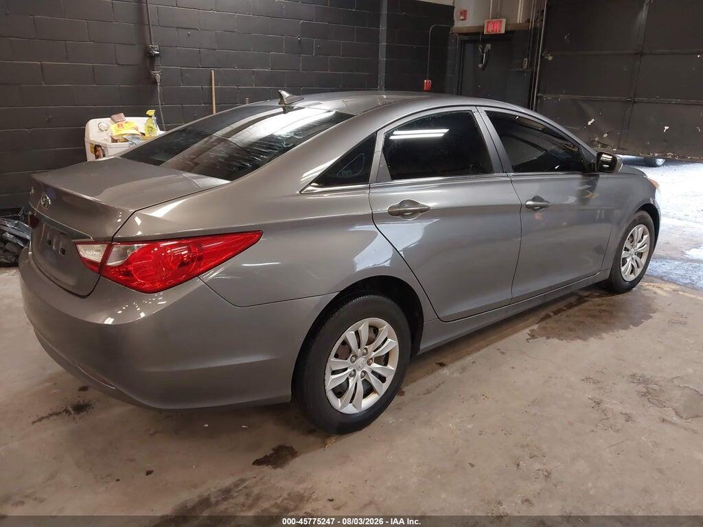 5NPEB4AC3BH067794 2011 HYUNDAI SONATA photo no. 4