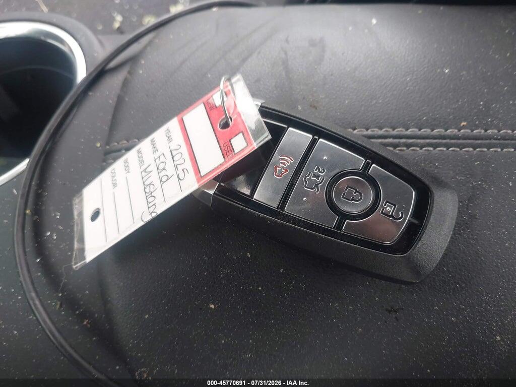 1FA6P8CF4S5417654 2025 FORD MUSTANG photo no. 11