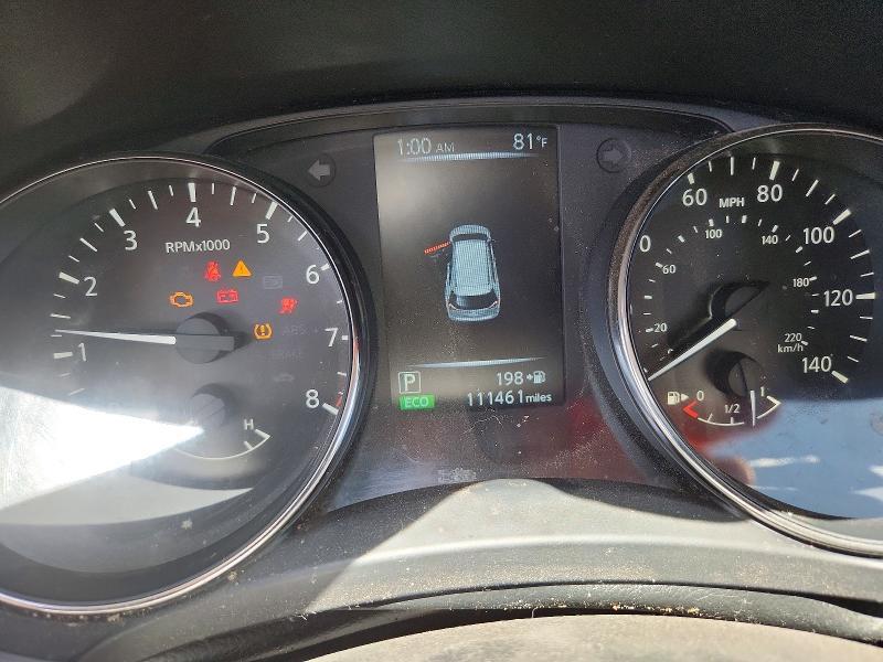 JN8AT2MVXHW024932 2017 NISSAN ROGUE photo no. 9