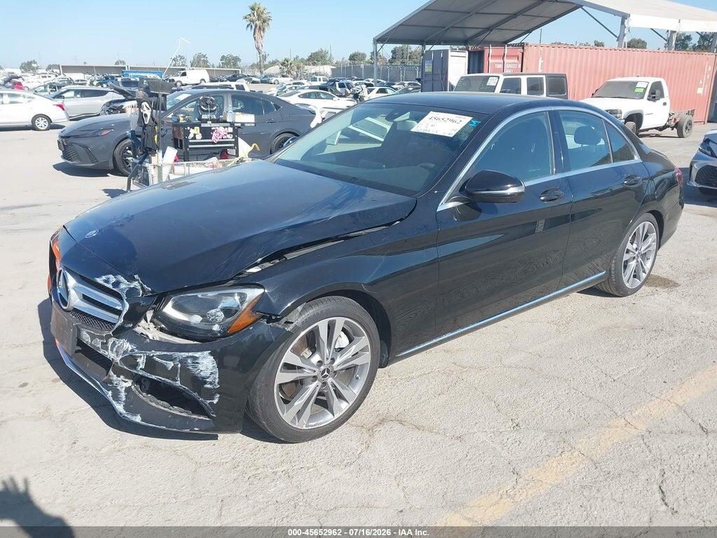 55SWF4JB1HU224048 2017 MERCEDES-BENZ C 300 photo no. 2