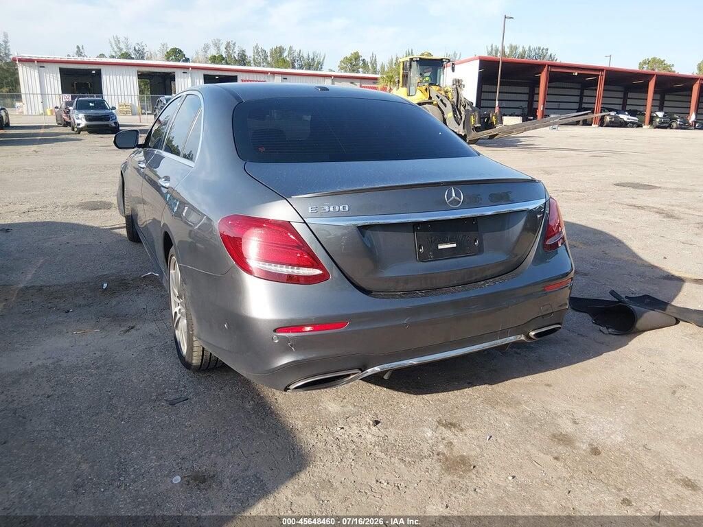 WDDZF4JB0HA117733 2017 MERCEDES-BENZ E 300 photo no. 3
