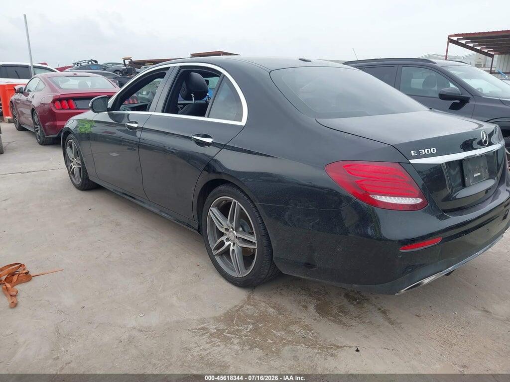 WDDZF4JB6HA178262 2017 MERCEDES-BENZ E 300 photo no. 3