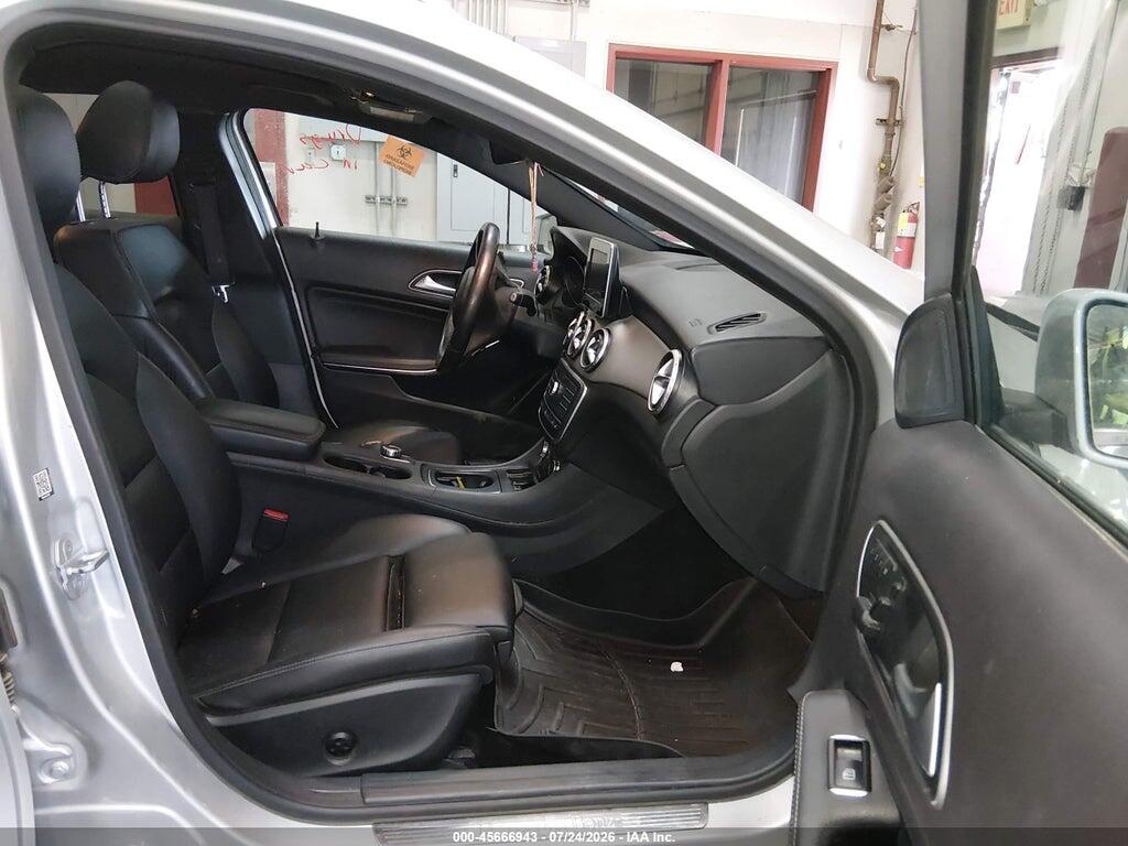 WDCTG4GB4HJ349797 2017 MERCEDES-BENZ GLA 250 photo no. 5
