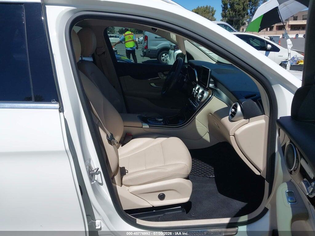 WDC0G4JB1HV011164 2017 MERCEDES-BENZ GLC 300 photo no. 5