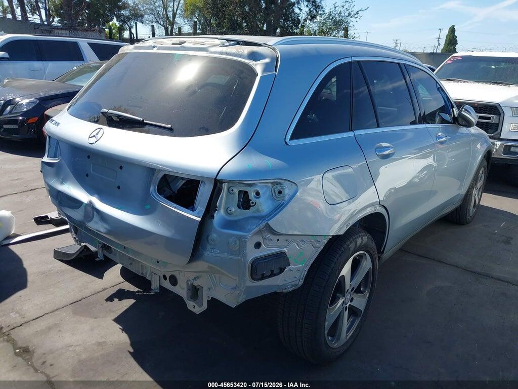 WDC0G4JB7HF177683 2017 MERCEDES-BENZ GLC 300 photo no. 4