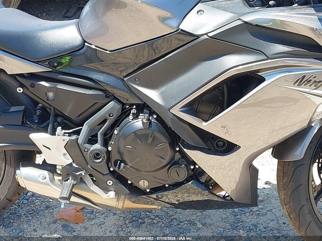 ML5EXEM19MDA35939 2021 KAWASAKI EX650 photo no. 8