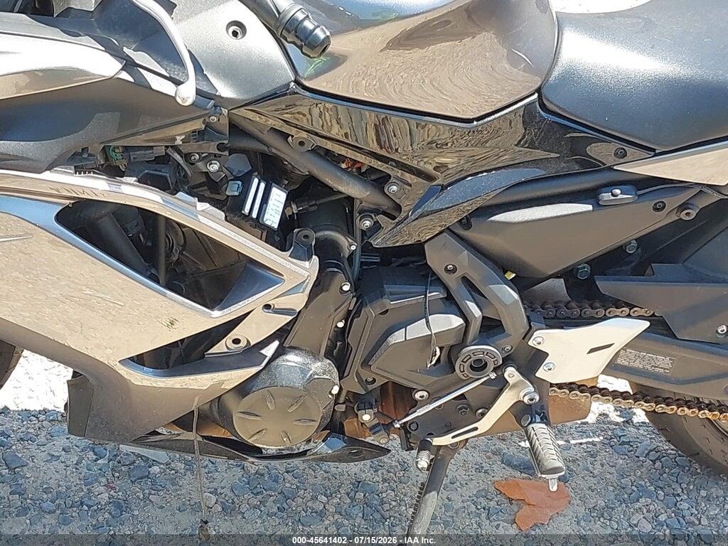ML5EXEM19MDA35939 2021 KAWASAKI EX650 photo no. 9