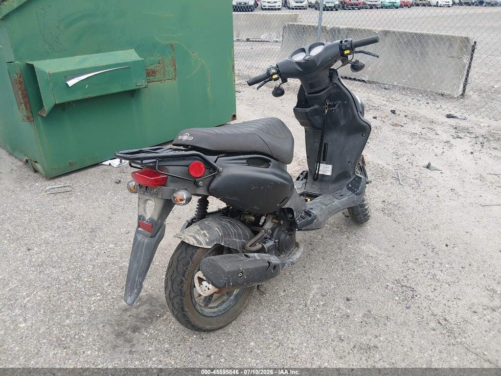 RFVPMP206N1022830 2022 GENUINE SCOOTER CO. ROUGHHOUSE photo no. 4