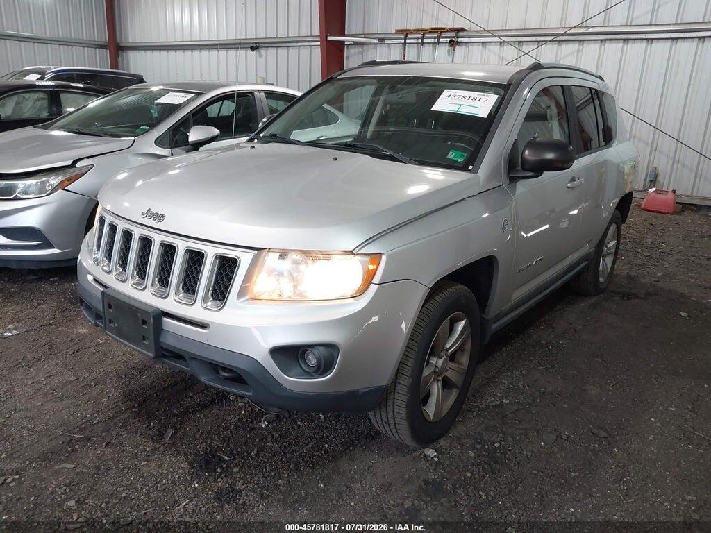 1J4NF1FB8BD188842 2011 JEEP COMPASS photo no. 2