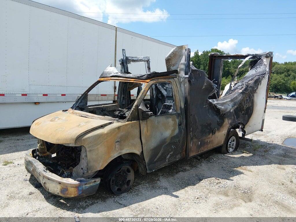 1GD07RFP2N1266850 2022 GMC SAVANA CUTAWAY photo no. 2