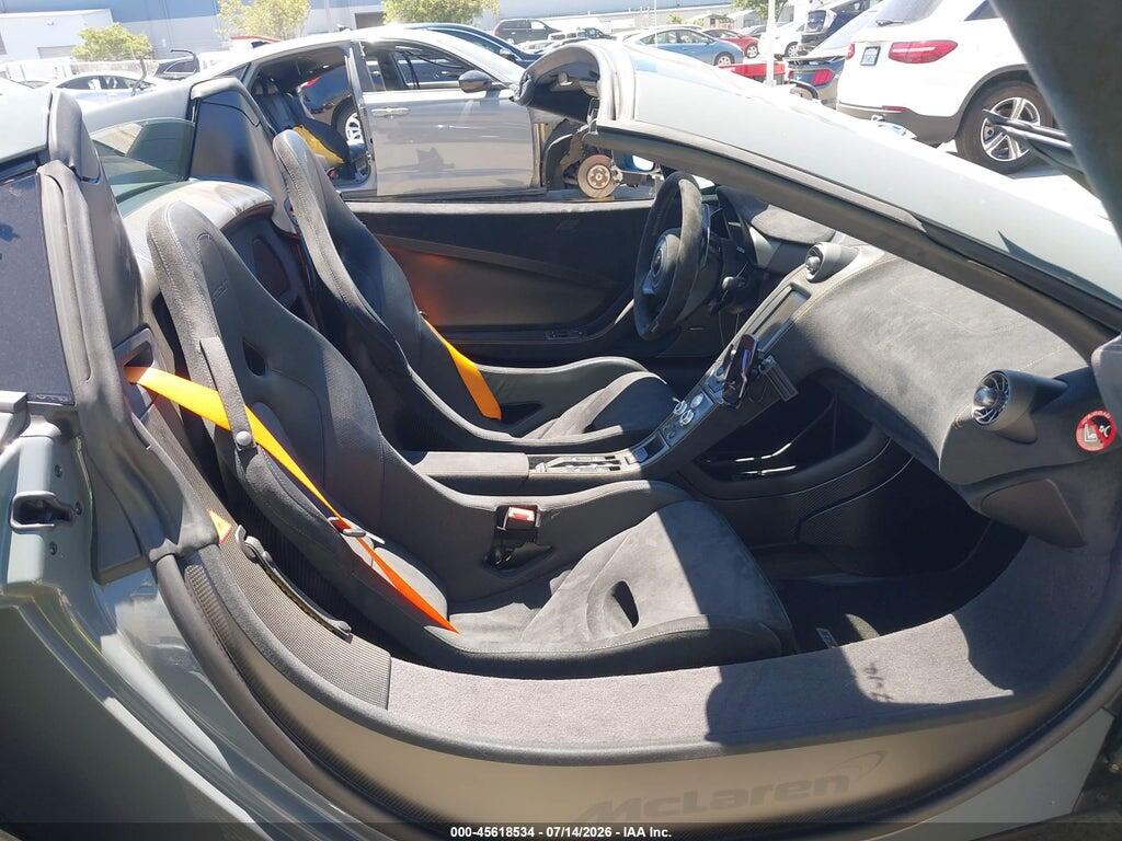 SBM11SAA4GW675997 2016 MCLAREN 675LT photo no. 8
