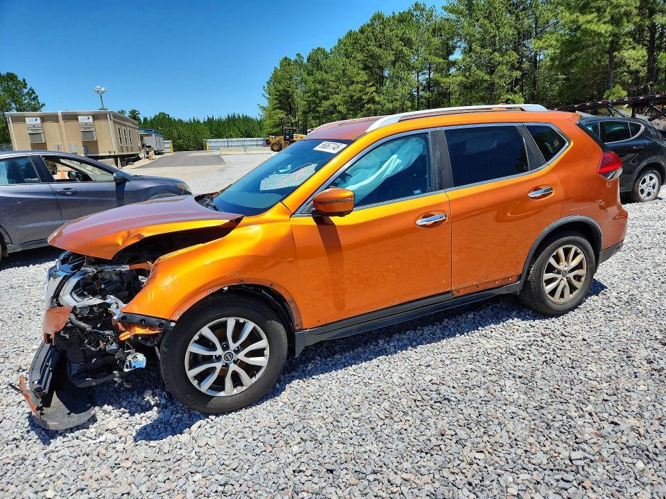 2017 NISSAN ROGUE SV