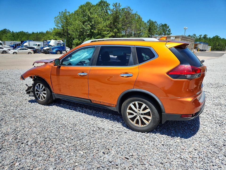 2017 NISSAN ROGUE SV — Фото 2 из 12